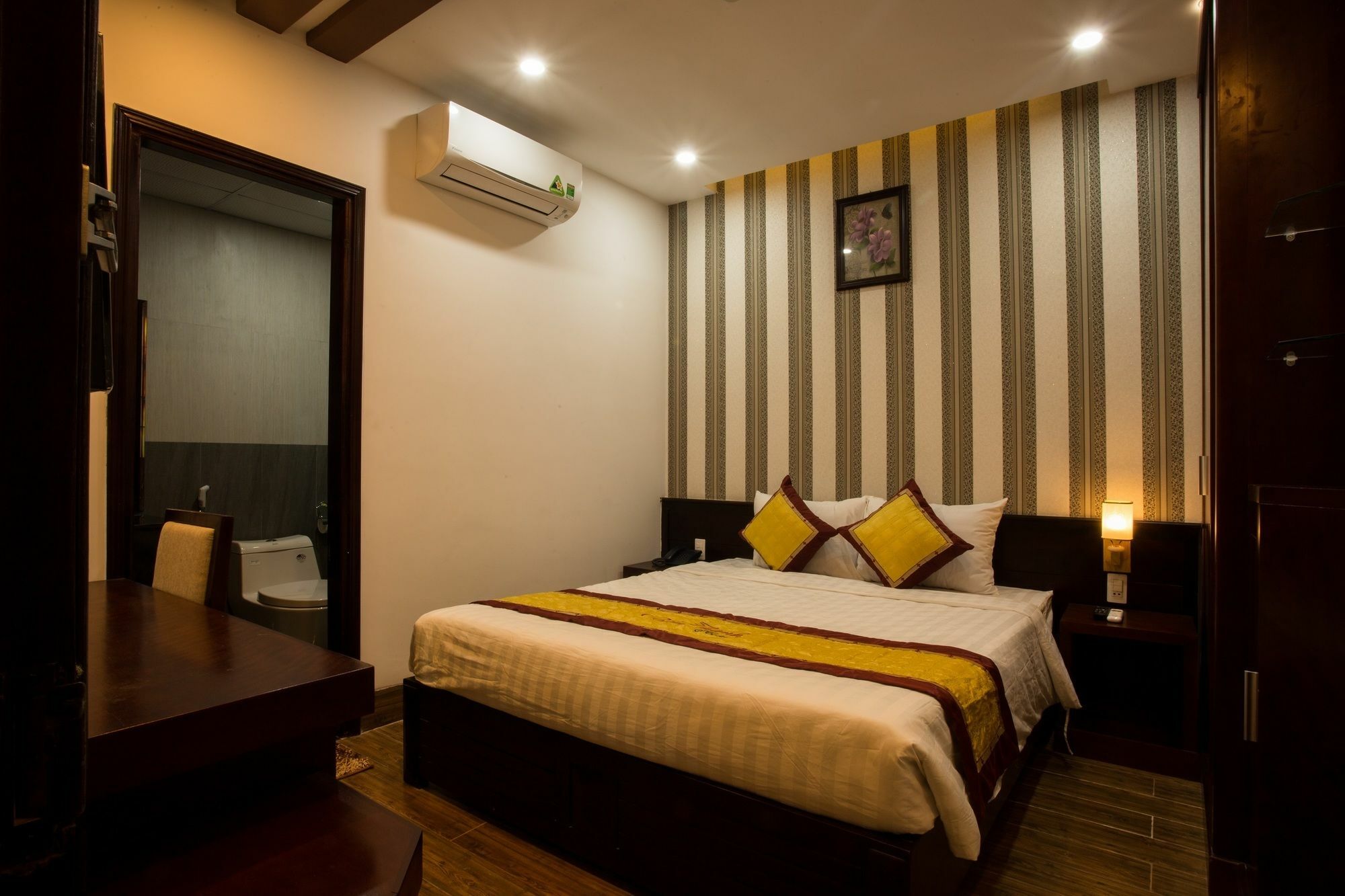 Bien Thanh Hotel Danang Exterior photo